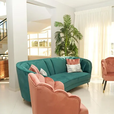 Villa Seaside Serenity *