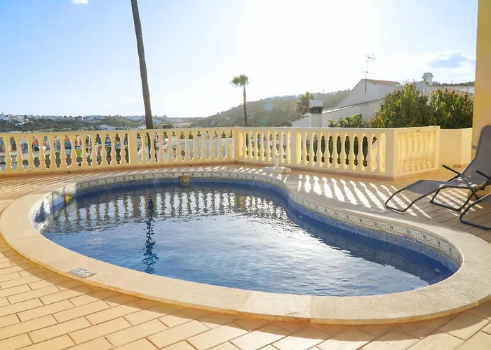 Seaside Serenity Villa *